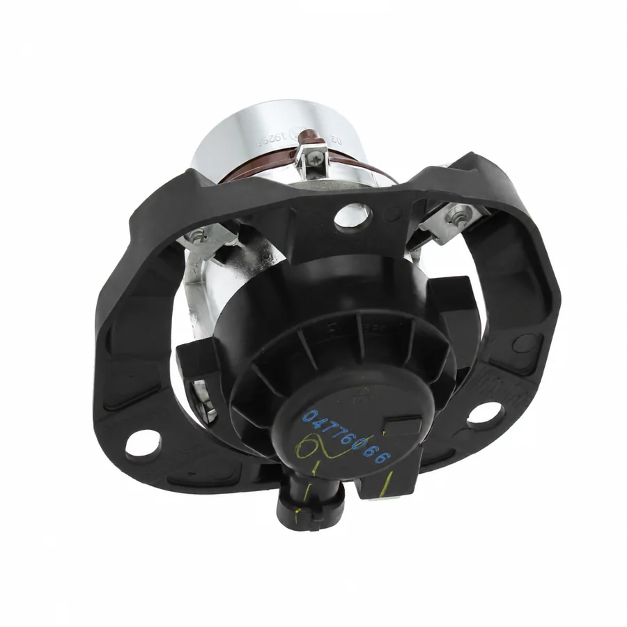 Alfa Romeo Giulietta Left or Right Non-LED Front Fog Light (2010–2020) — photograph 3