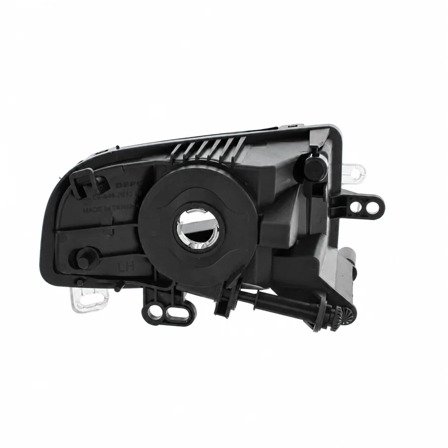Audi A3 Left Non-LED Front Fog Light (2012–2016) — photograph 3