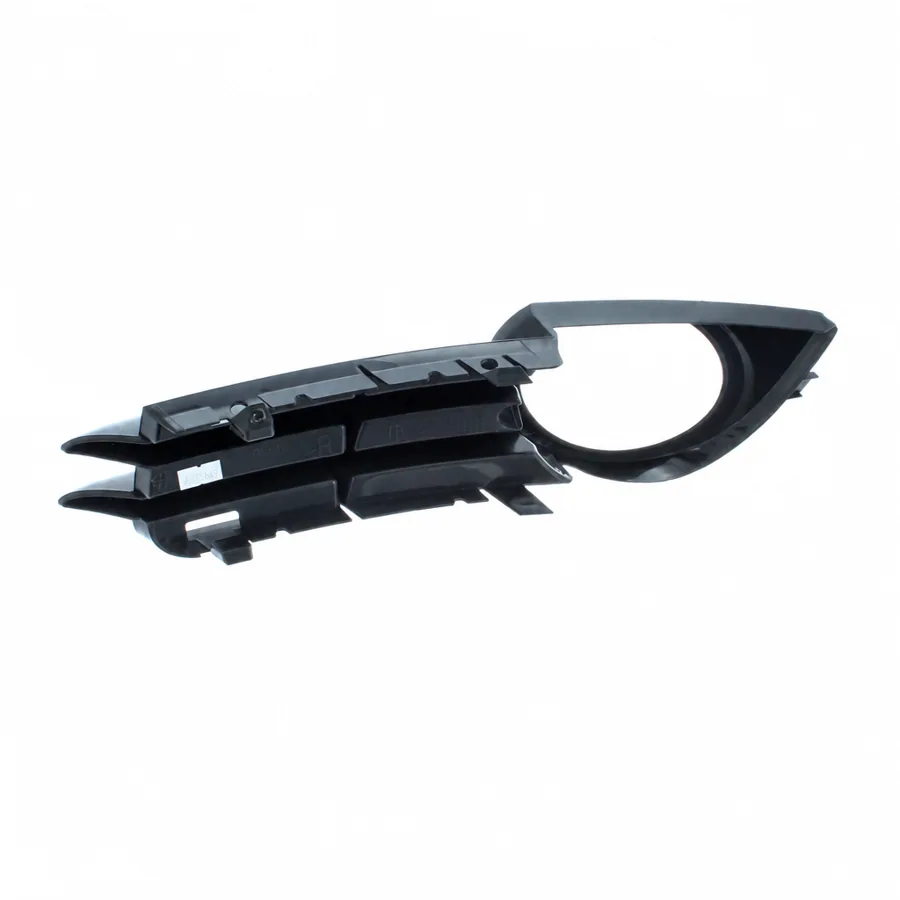 Audi A3 Right Front Fog Light Surround (2003–2008) — photograph 2