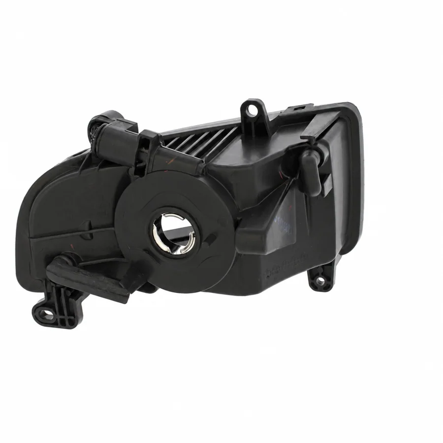 Audi A5 Left Non-LED Front Fog Light (2012–2017) — photograph 3