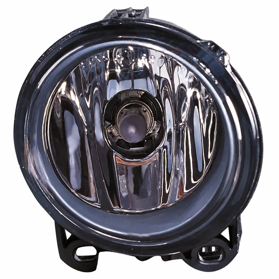 BMW 2 Series Right Non-LED Front Fog Light (2014–2017) — photograph 2