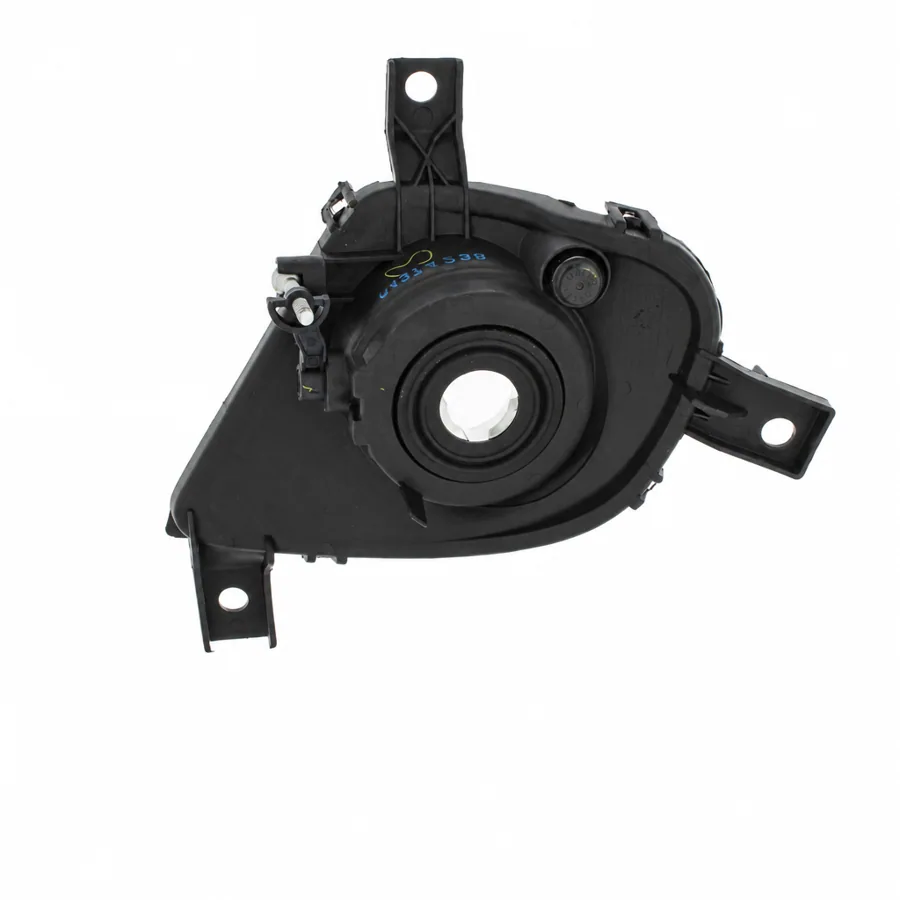 BMW 3 Series Right Non-LED Front Fog Light (2008–2013) — photograph 3