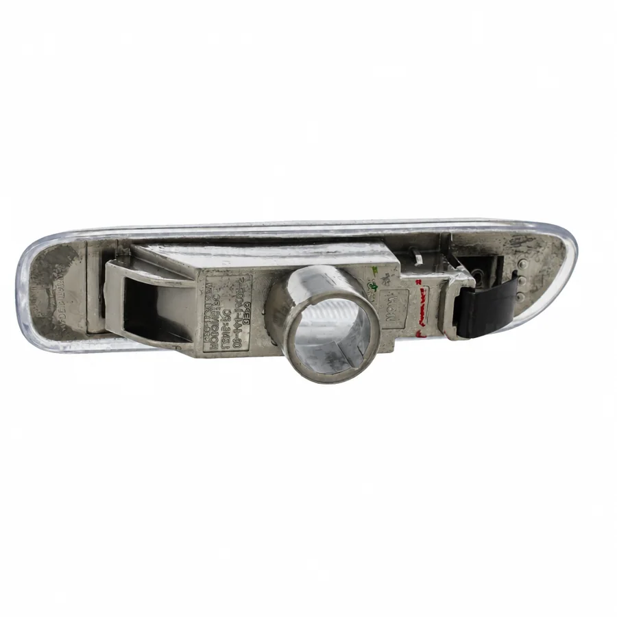 BMW 3 Series Left Side Repeater (1998–2007) — photograph 2