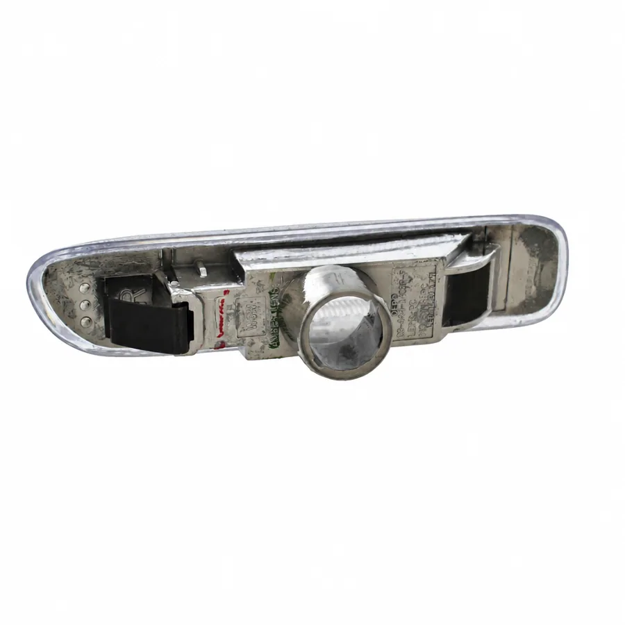 BMW 3 Series Right Side Repeater (1998–2007) — photograph 2