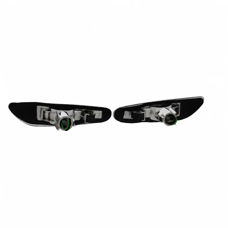 BMW 6 Series Left and Right Side Repeater (2004–2011) — photograph 3