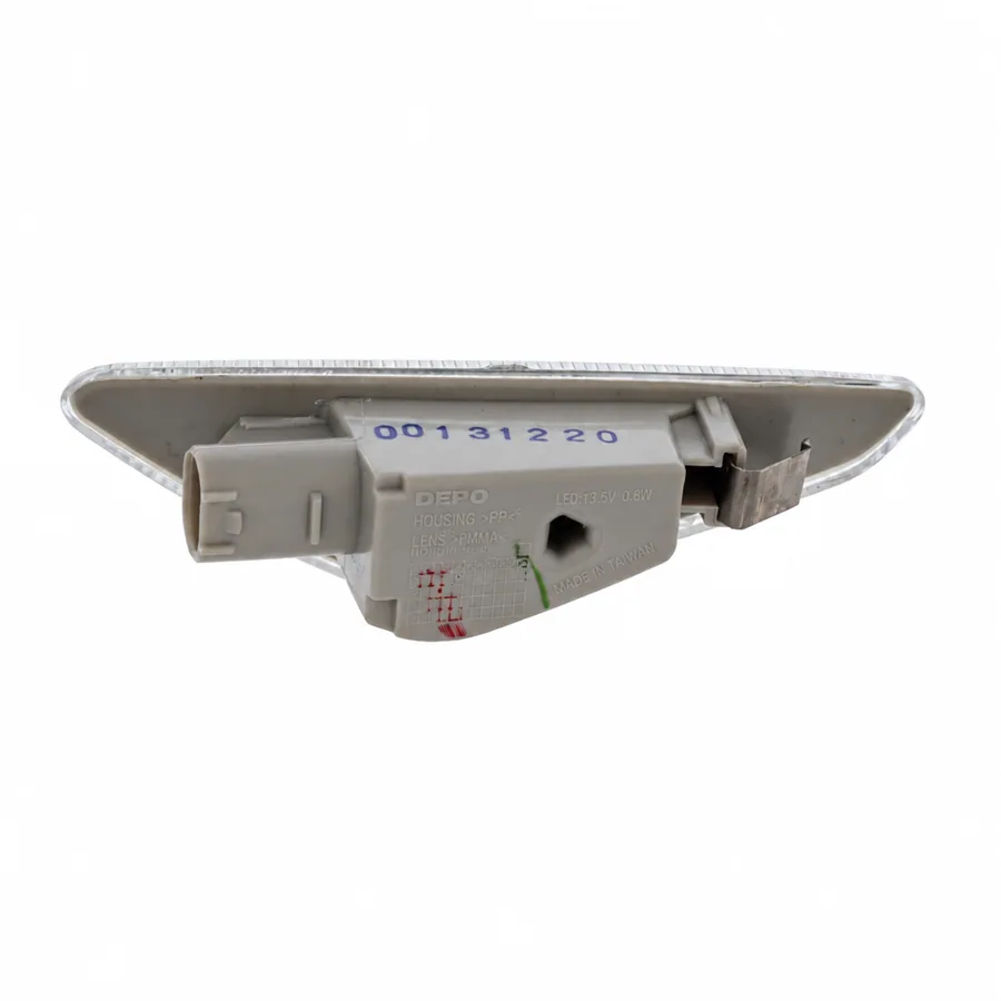 BMW X5 Right Side Repeater (2006–2014) — photograph 2