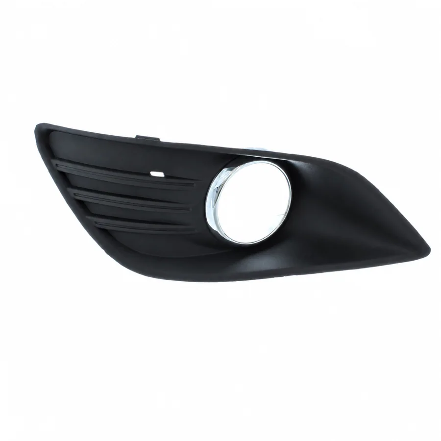 Ford Focus Left Front Fog Light Surround (2005–2012)