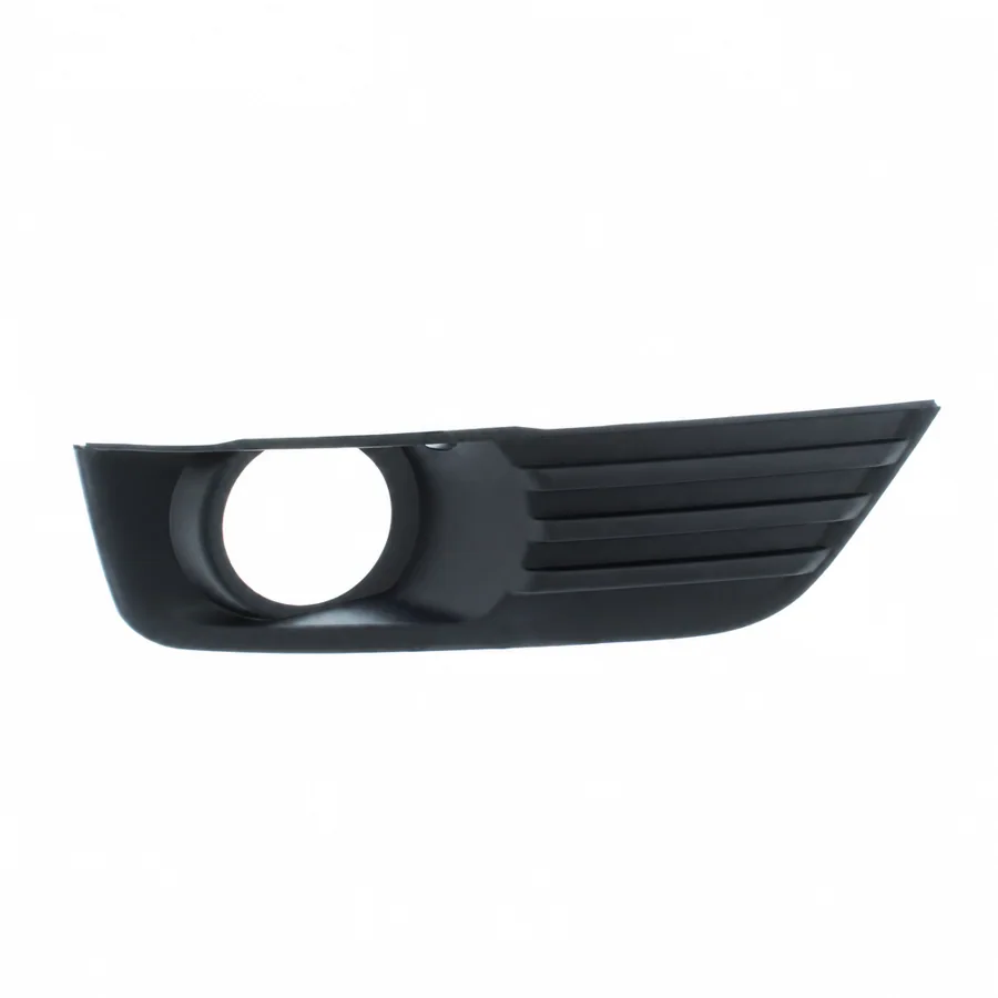 Ford Focus Right Front Fog Light Surround (2004–2008)