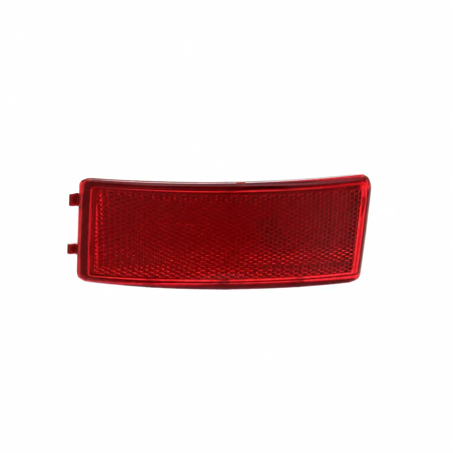 Ford Focus Left Rear Reflector (2003–2007)