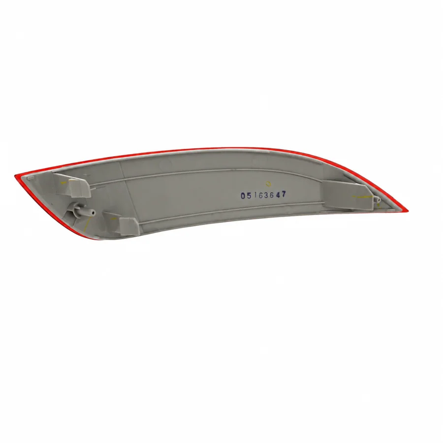 Ford Focus Left Rear Reflector (2014–2019) — photograph 2