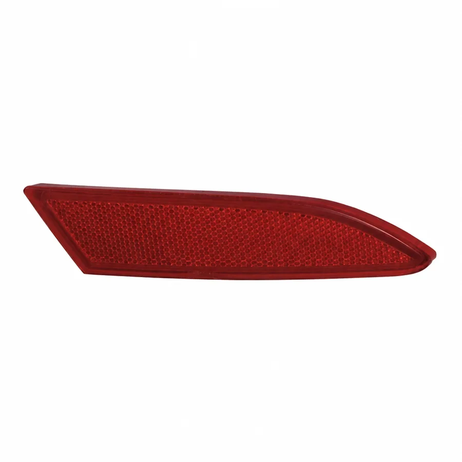 Ford Focus Right Rear Reflector (2011–2018) — photograph 2