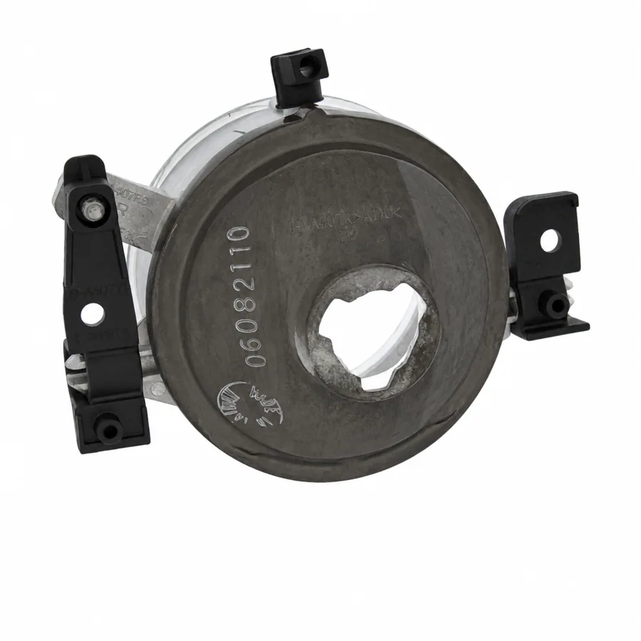 Ford Kuga Right Non-LED Front Fog Light (2008–2013) — photograph 3