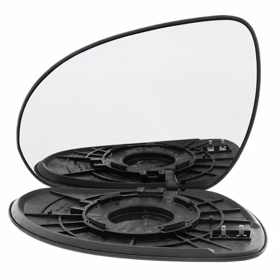 Hyundai i30 Left Heated Convex Clip-on Mirror Glass (2007–2013)