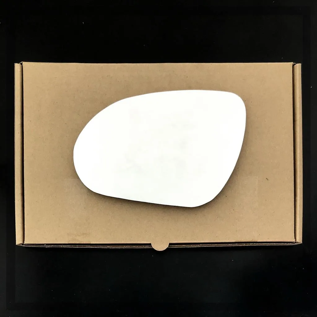 Hyundai i30 Left Convex Stick-on Mirror Glass (2007–2012)