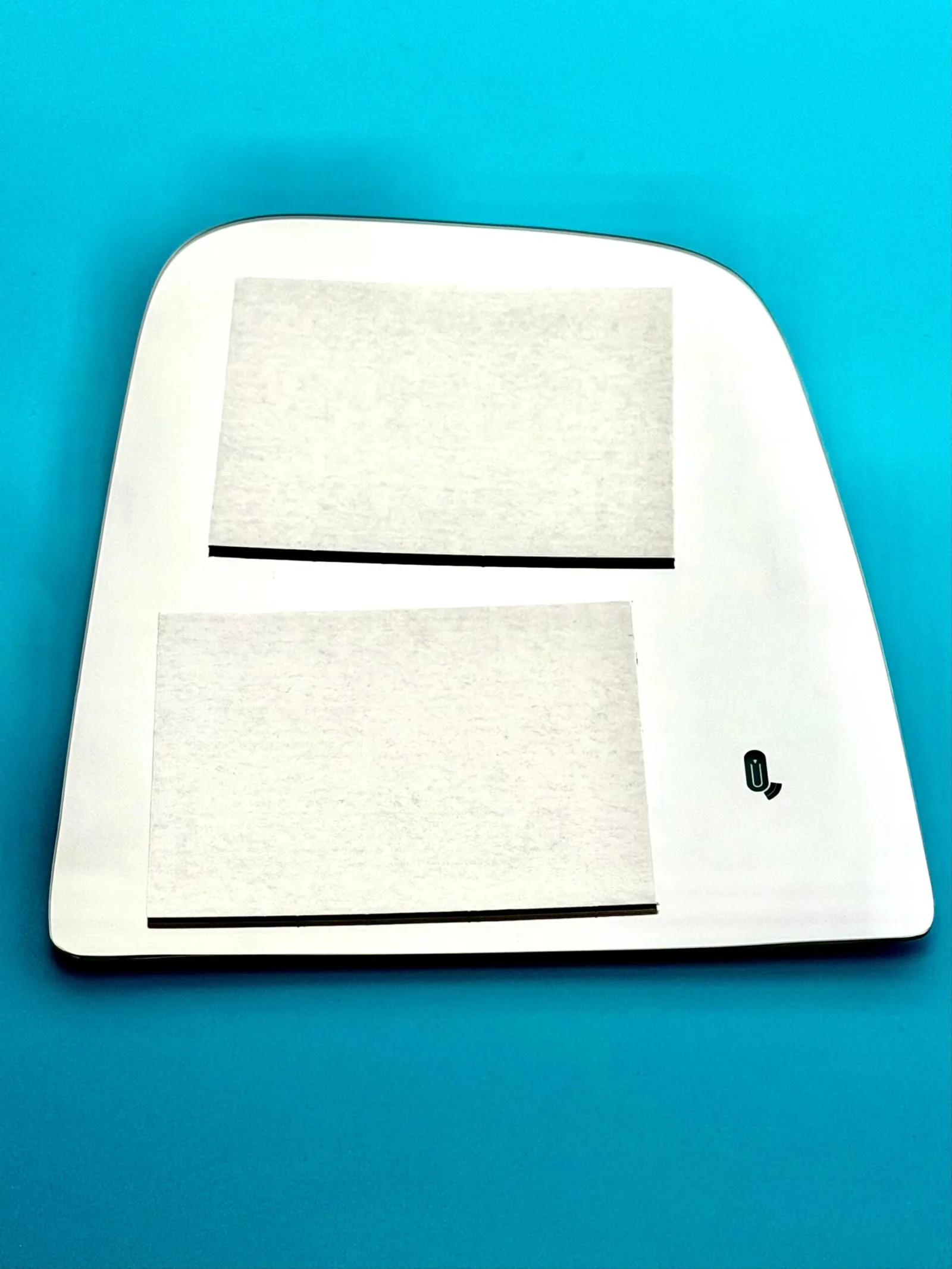 Maxus Deliver 9 Left Stick-on Mirror Glass (2020 onwards) — photograph 2