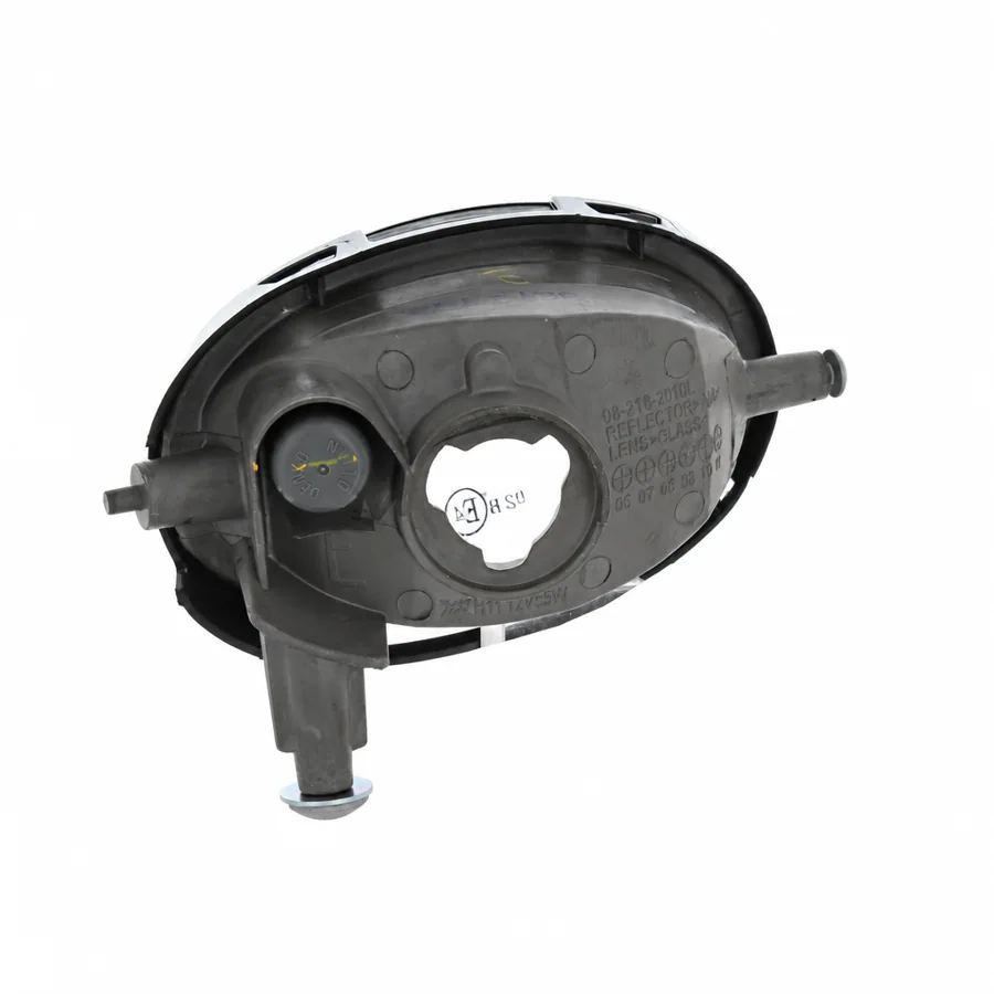 Mazda 3 Left Non-LED Front Fog Light (2004–2009) — photograph 3