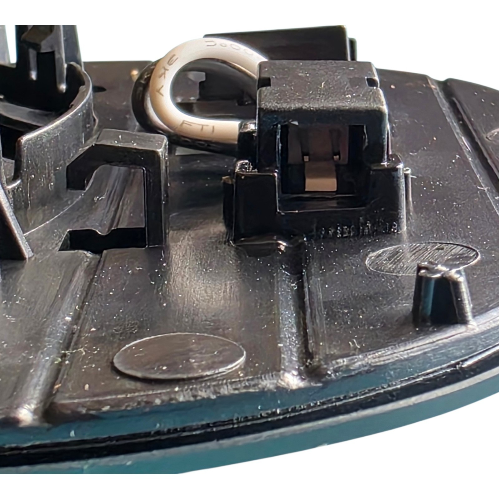 Mini Cooper Left Blind Spot Heated Clip-on Mirror Glass (2023 onwards) — photograph 2