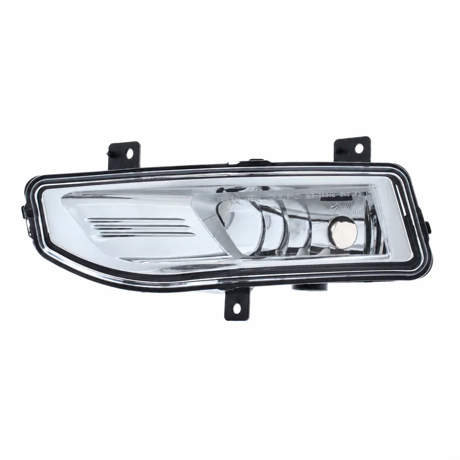 Nissan Leaf Left Non-LED Front Fog Light (2017–2025) — photograph 2