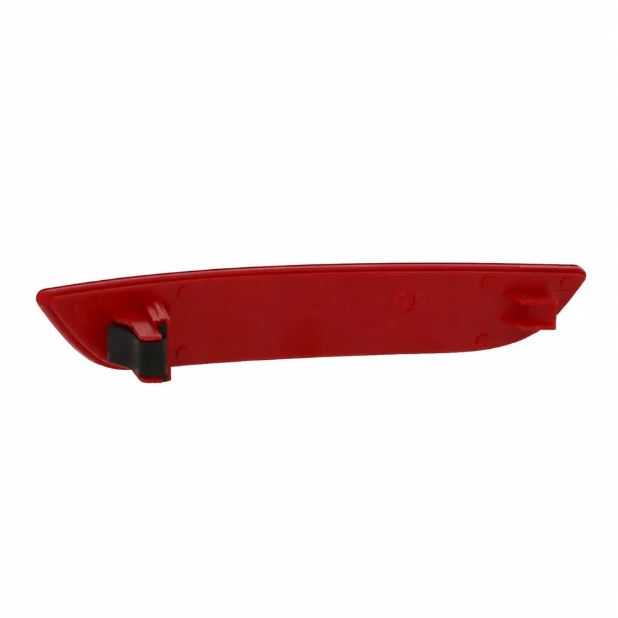 Renault Clio Left Rear Reflector (2012–2019) — photograph 2