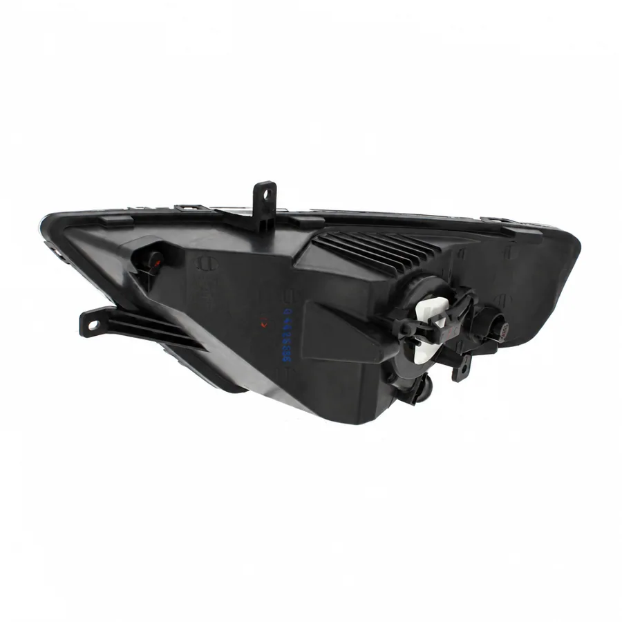 Seat Ibiza Right Non-LED Front Fog Light (2012–2017) — photograph 3
