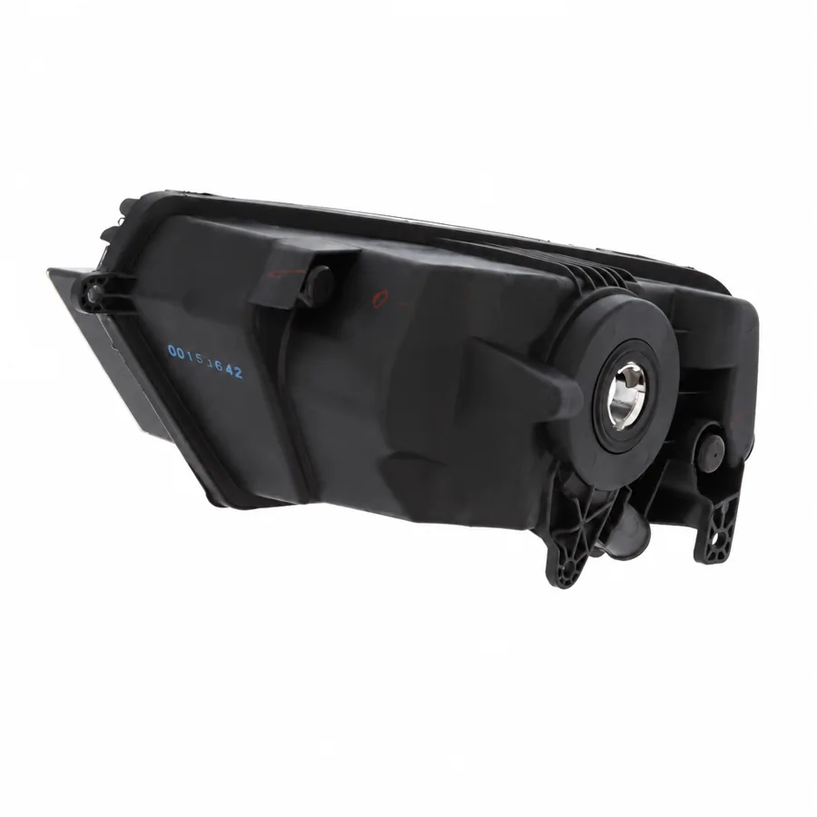 Seat Leon Right Non-LED Front Fog Light (2017–2021) — photograph 2