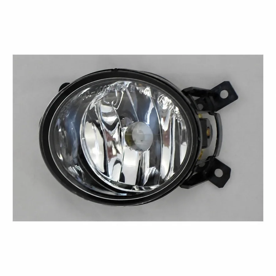Skoda Fabia Left Non-LED Front Fog Light (2010–2015) — photograph 2