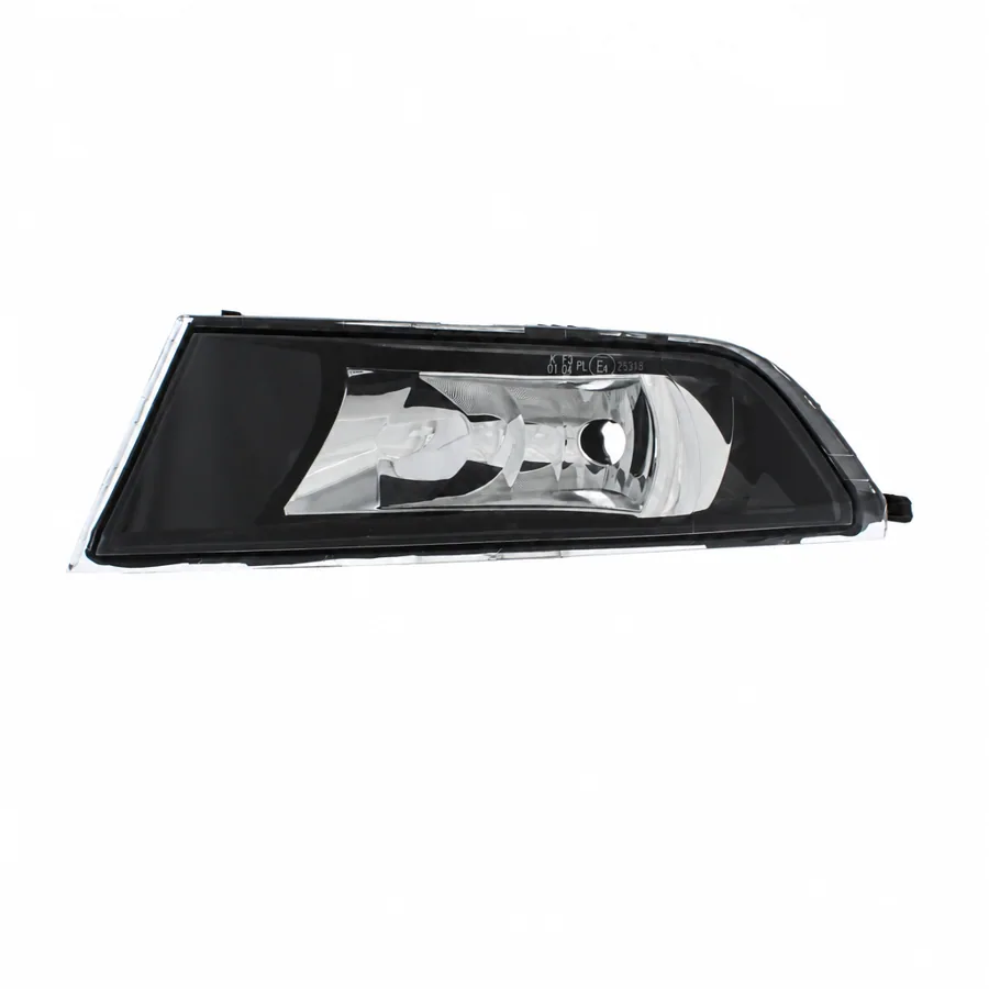 Skoda Fabia Left Non-LED Front Fog Light (2014–2018)