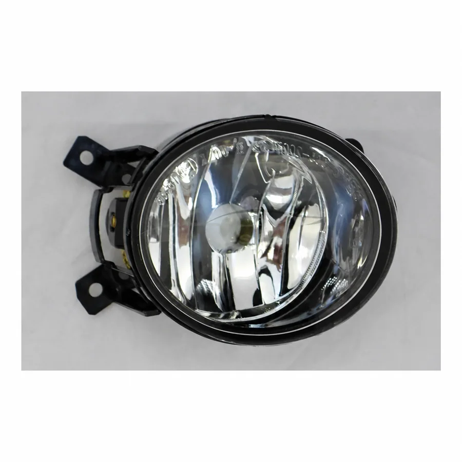Skoda Fabia Right Non-LED Front Fog Light (2010–2015) — photograph 2