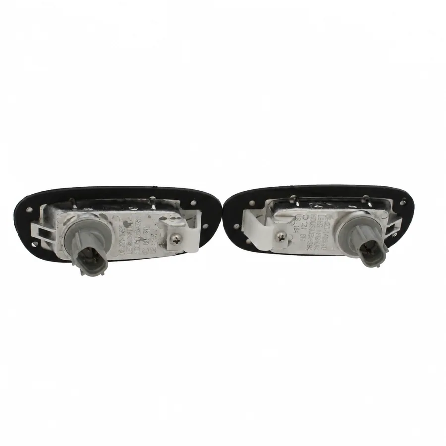 Subaru Impreza Left and Right Side Repeater (1993–2000) — photograph 2