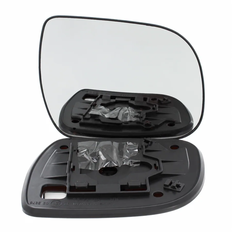 Toyota Hi-Lux Right Mirror Glass