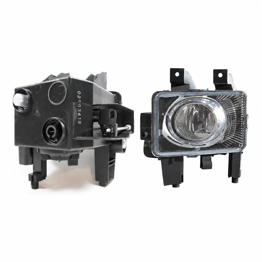 Vauxhall Astra Left Non-LED Front Fog Light (2004–2007) — photograph 2