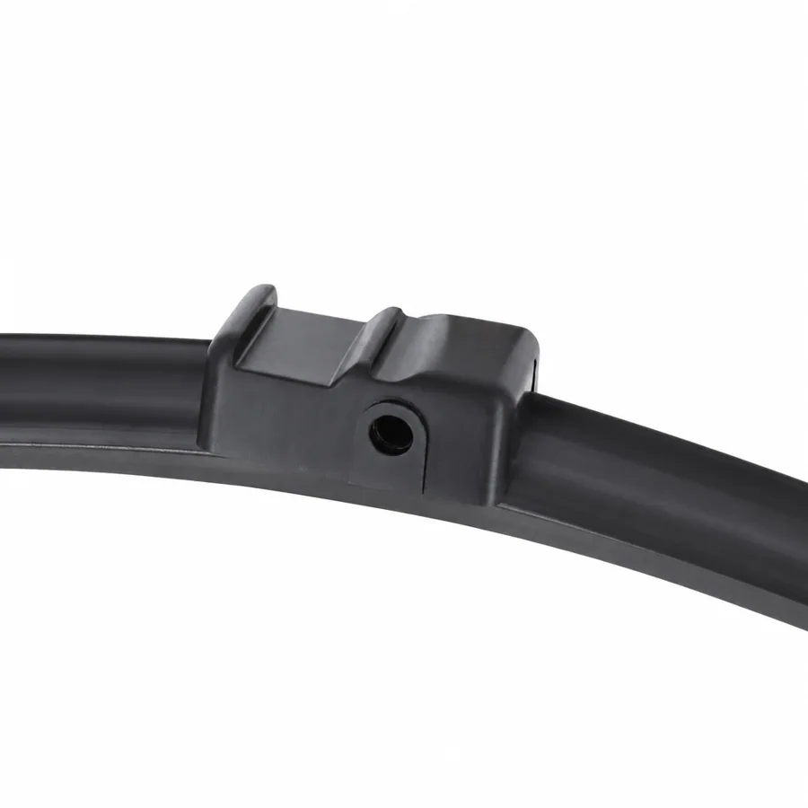Vauxhall Astra 45 cm Exact Fit Aero Blade Wiper Blade (2004–2013) — photograph 2