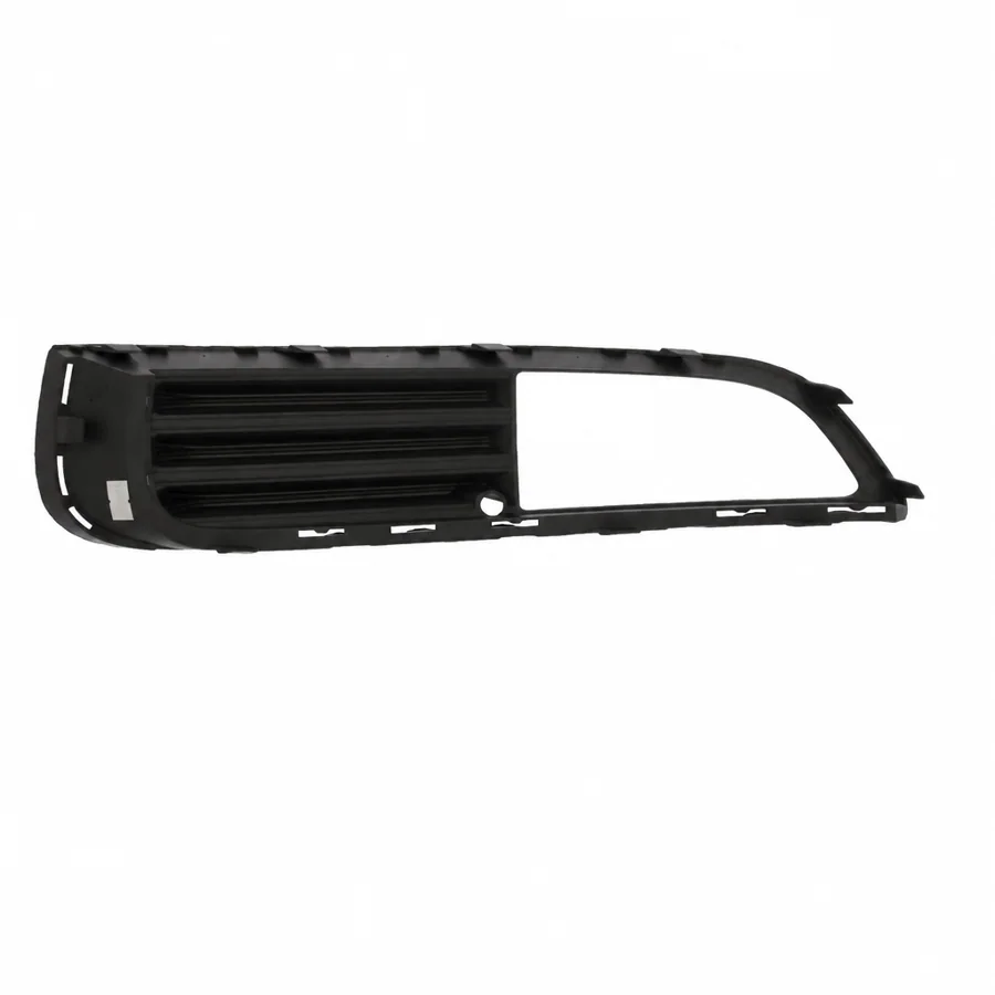 Vauxhall Insignia Right Front Fog Light Surround (2008–2014) — photograph 2