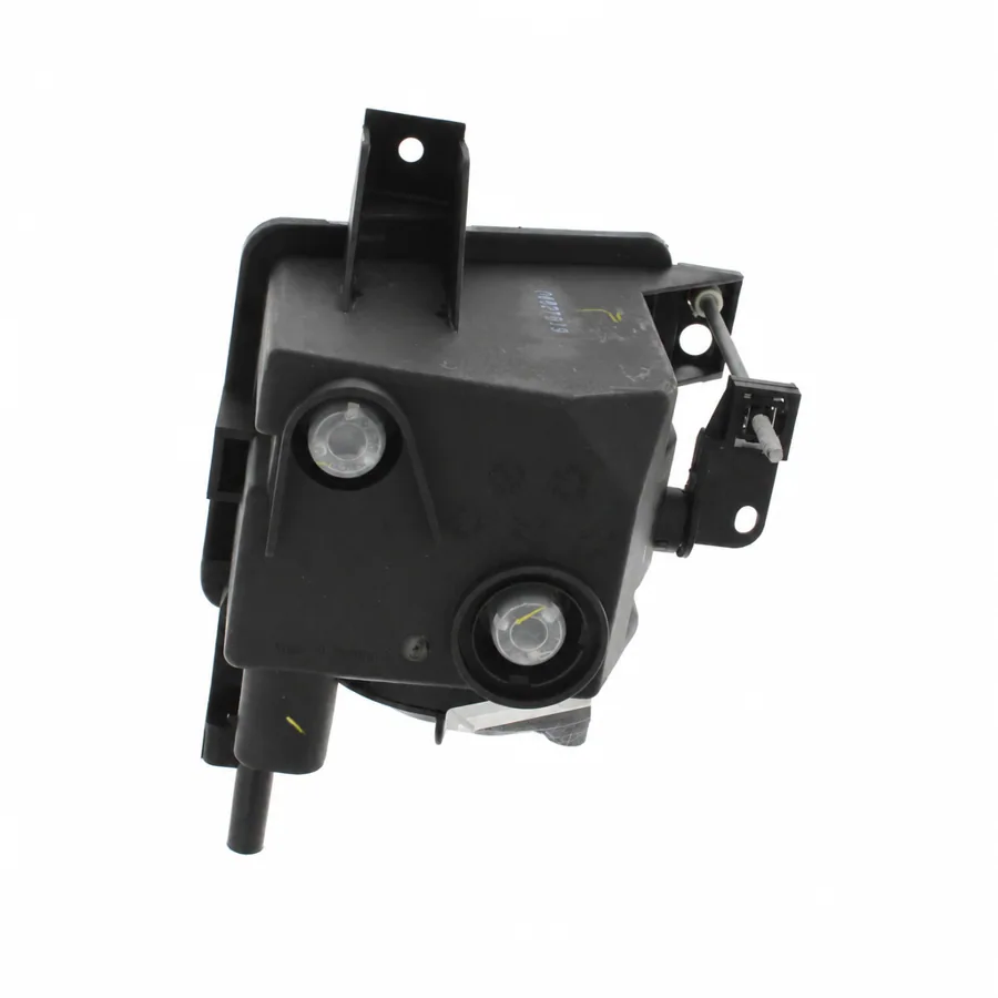 Vauxhall Vectra Left Non-LED Front Fog Light (2003–2009) — photograph 3