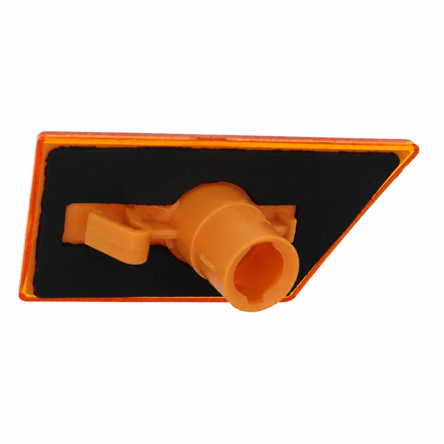 Vauxhall Vectra Left Side Repeater (2002–2009) — Lens colour: Amber — photograph 2