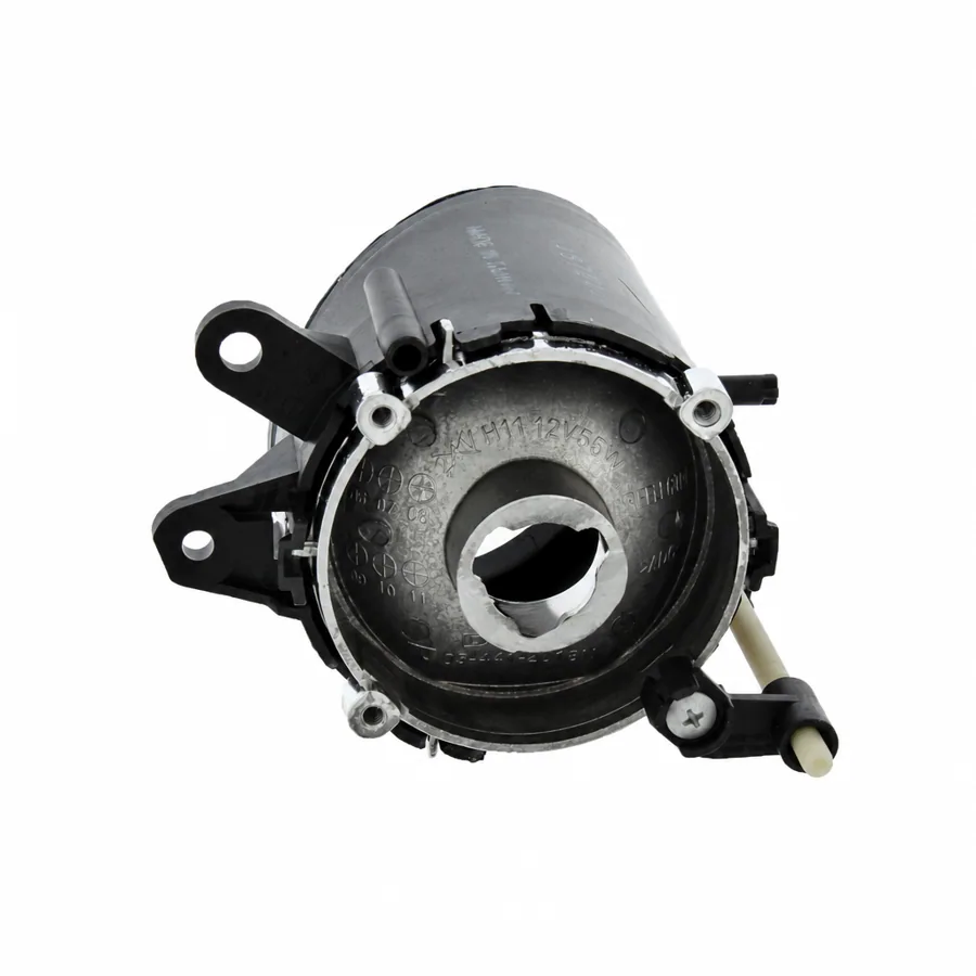 Volvo S40 Left Non-LED Front Fog Light (2004–2010) — photograph 3