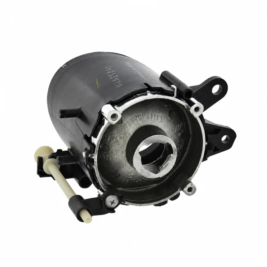 Volvo S40 Right Non-LED Front Fog Light (2004–2010) — photograph 3
