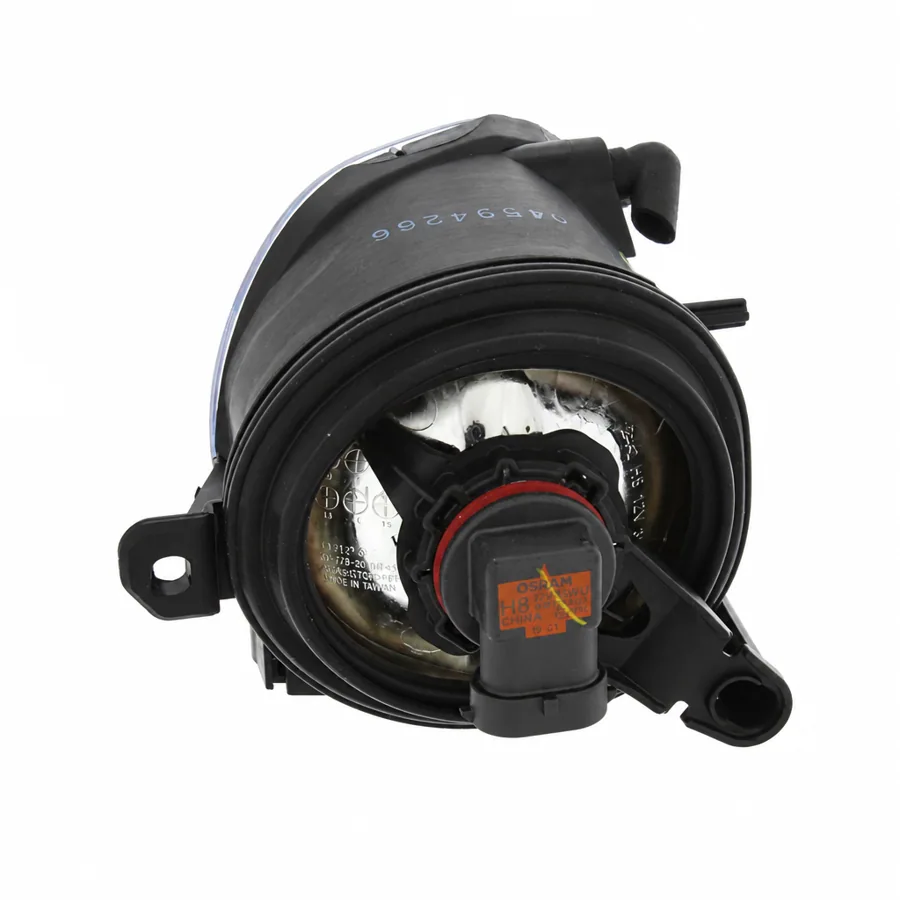 Volvo V50 Left Non-LED Front Fog Light (2007–2013) — photograph 3