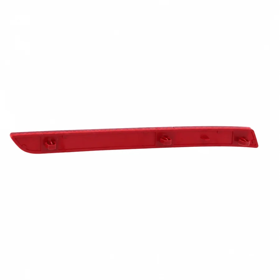 VW Caravelle Left Rear Reflector (2012–2016) — photograph 2