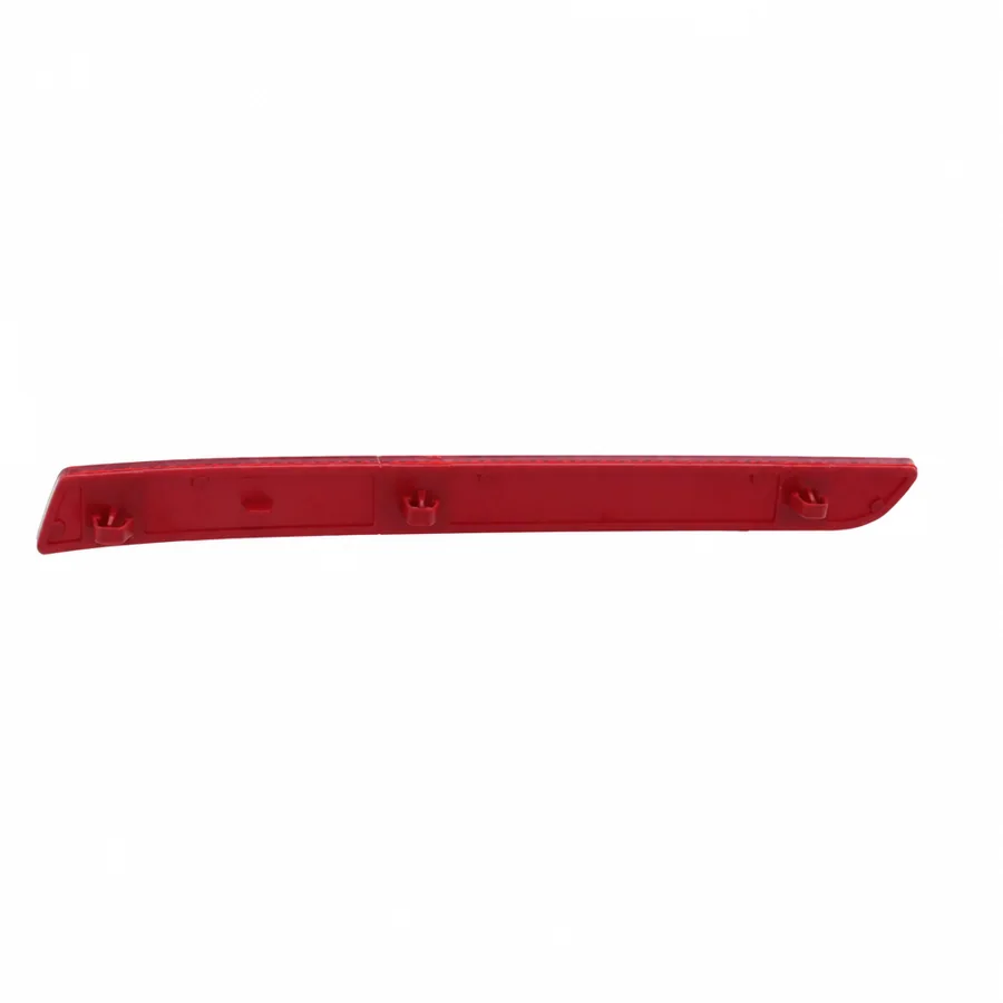 VW Caravelle Right Rear Reflector (2012–2016) — photograph 2