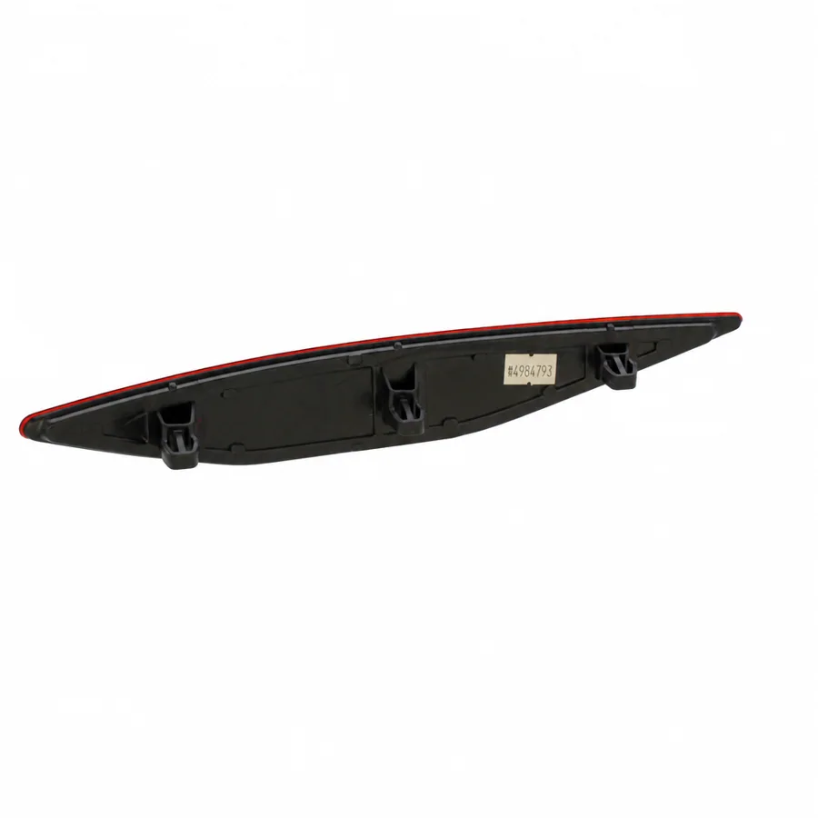 VW Golf Right Rear Reflector (2012–2017) — photograph 2