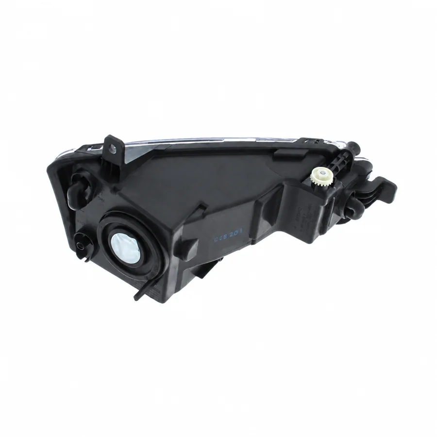 VW Golf SV Left Non-LED Front Fog Light (2014–2020) — photograph 2