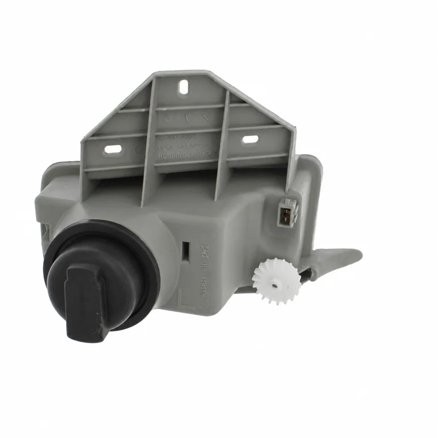 VW Multivan Left Non-LED Front Fog Light (1997–2003) — Short Nose Vehicles — photograph 3