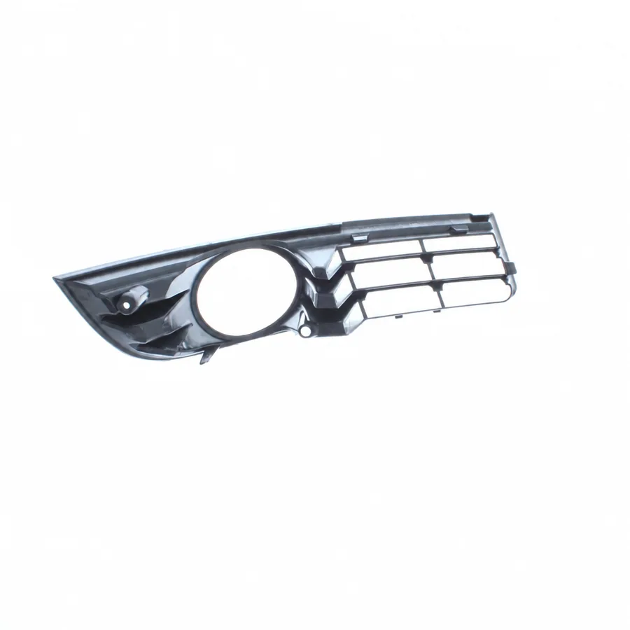 VW Passat Left Front Fog Light Surround (2005–2011) — photograph 2