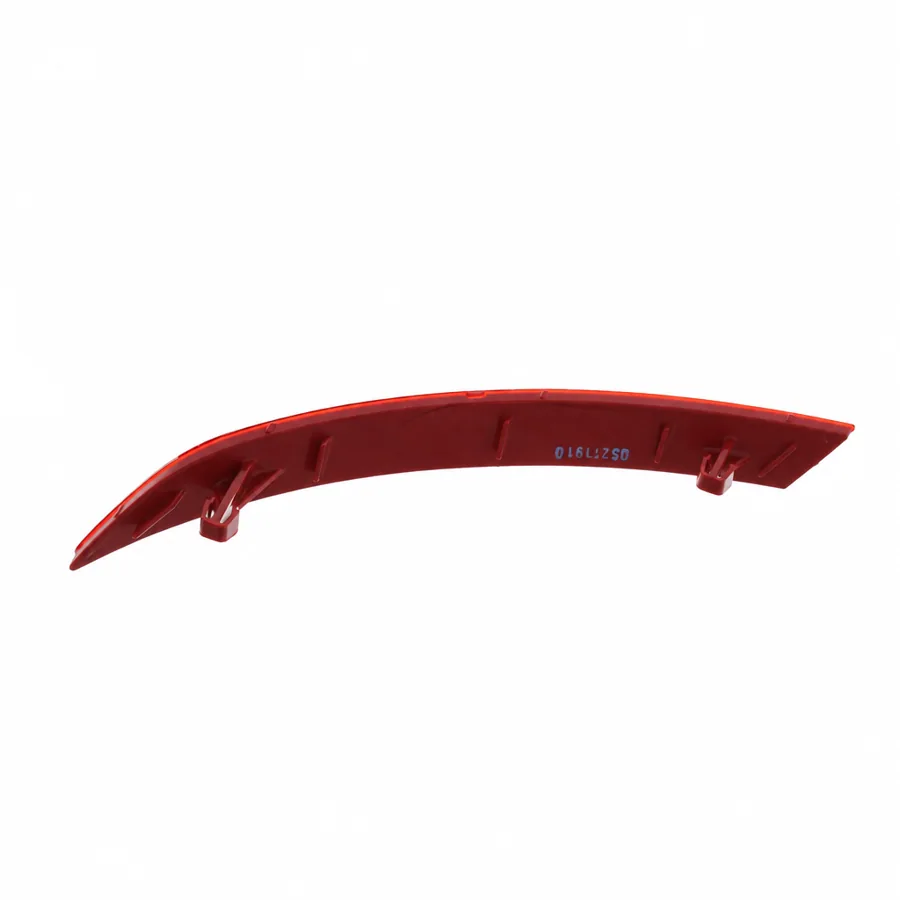 VW Passat Right Rear Reflector (2008–2012) — photograph 2