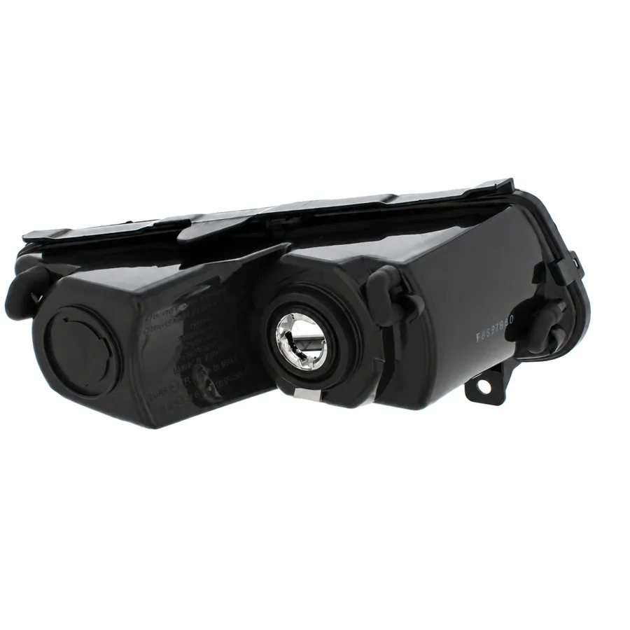 VW Polo Left Non-LED Front Fog Light and Daytime Running Light (2009–2015) — photograph 3