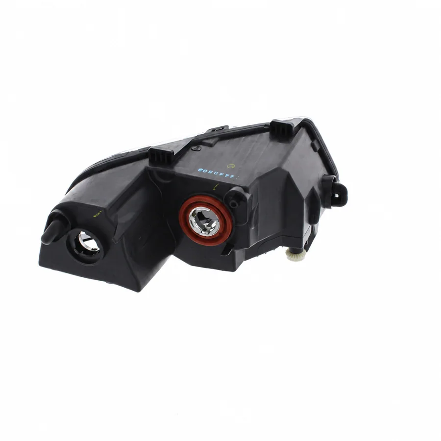 VW Polo Left Non-LED Front Fog Light and Daytime Running Light (2014–2018) — photograph 3