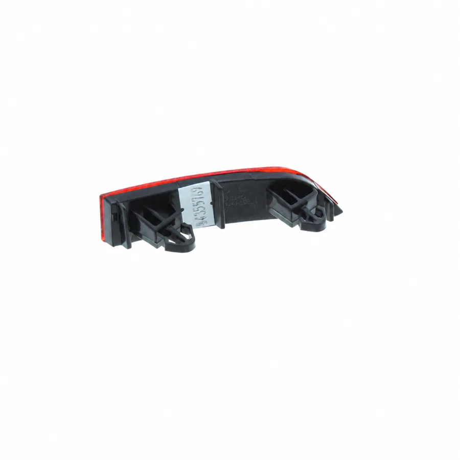 VW Tiguan Left Rear Reflector (2016–2022) — photograph 2