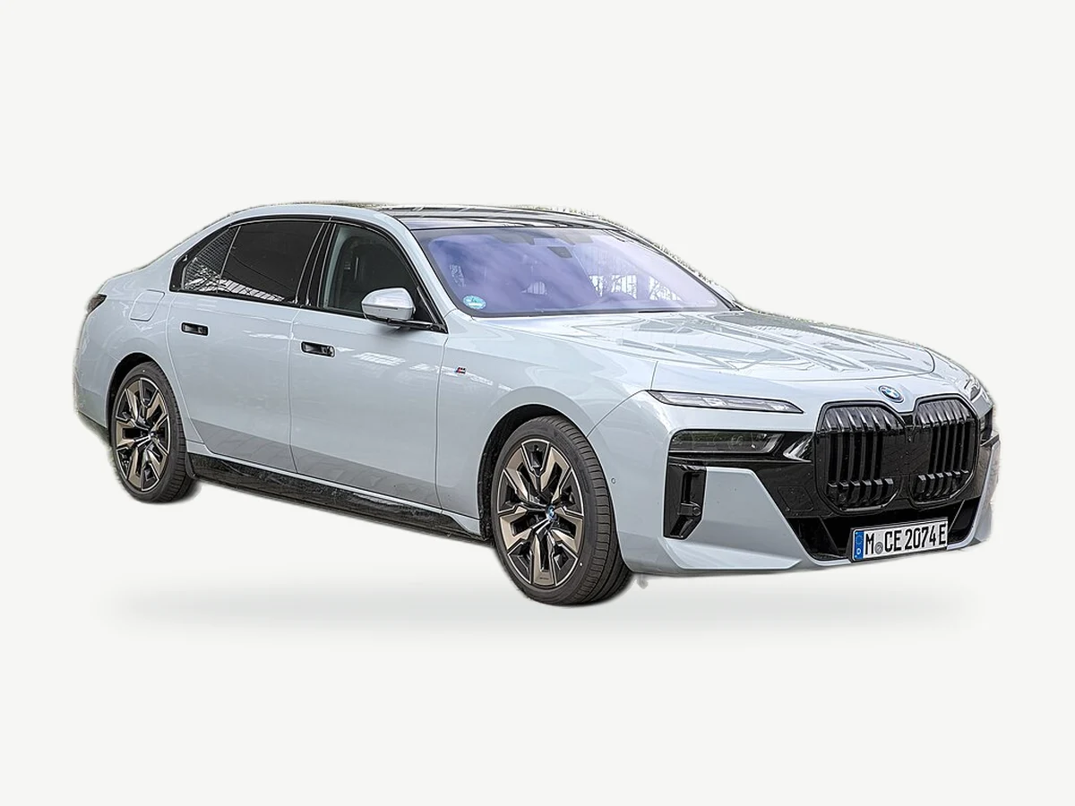 Representative BMW i7 model range vehicle; trim and year may vary