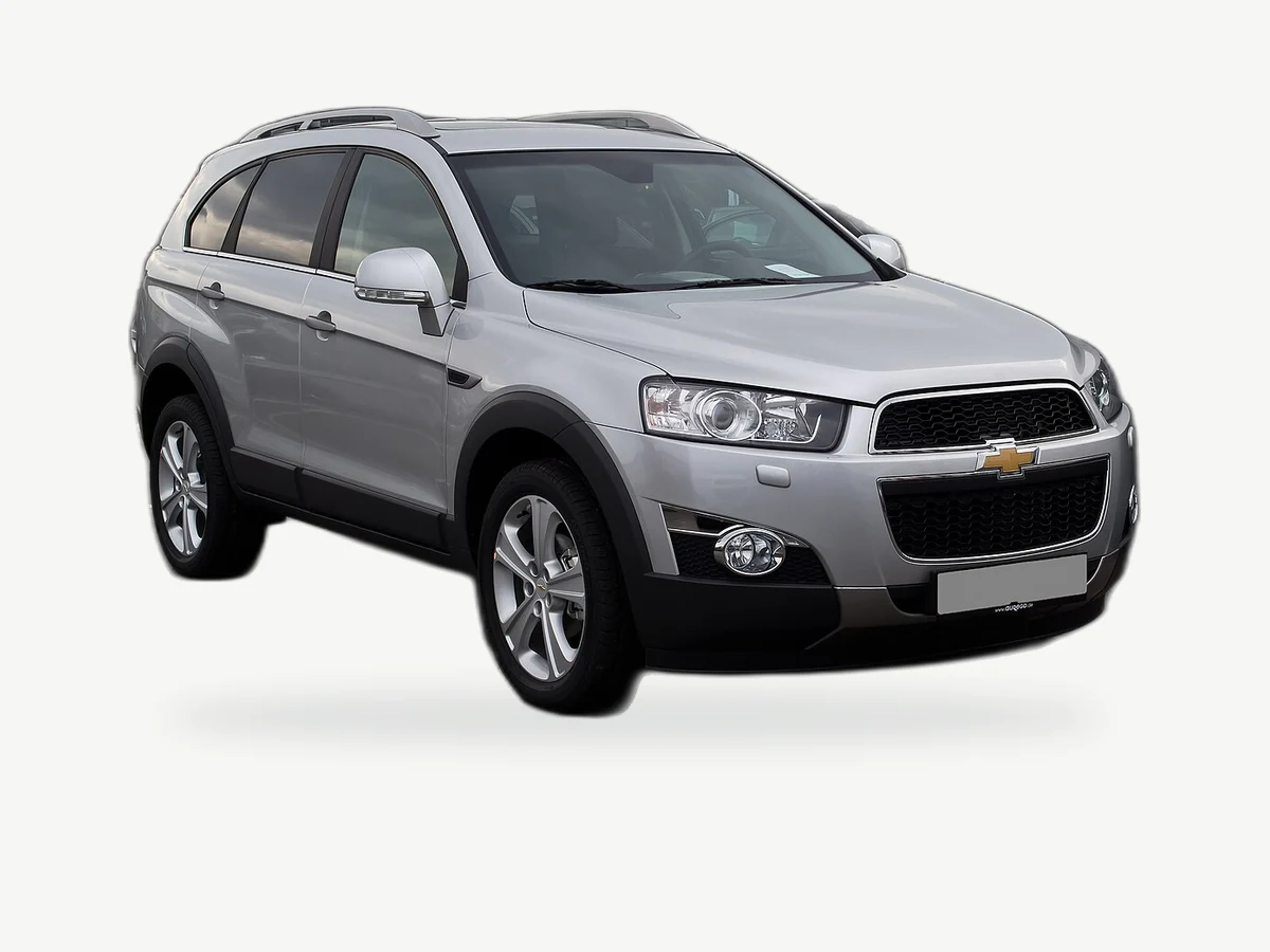Representative Chevrolet Captiva model range vehicle; trim and year may vary